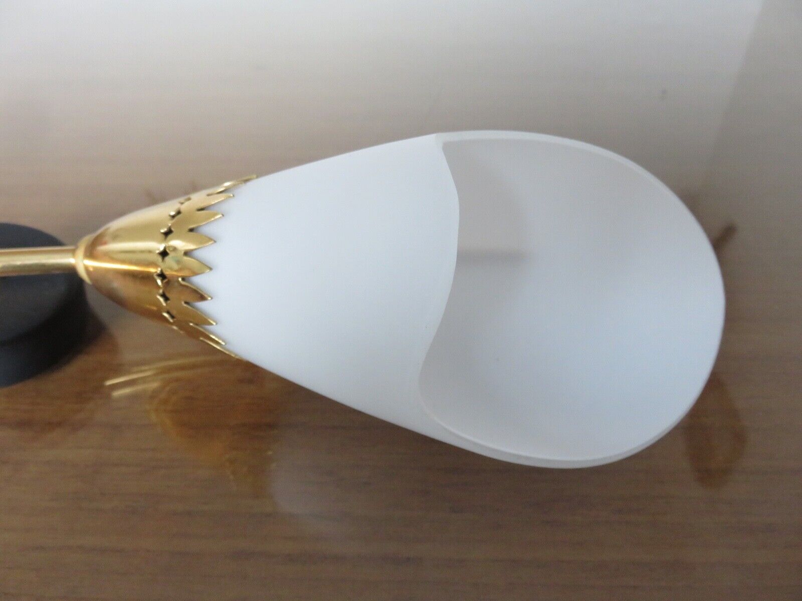 Paire d'appliques en opaline et laiton années 50 60