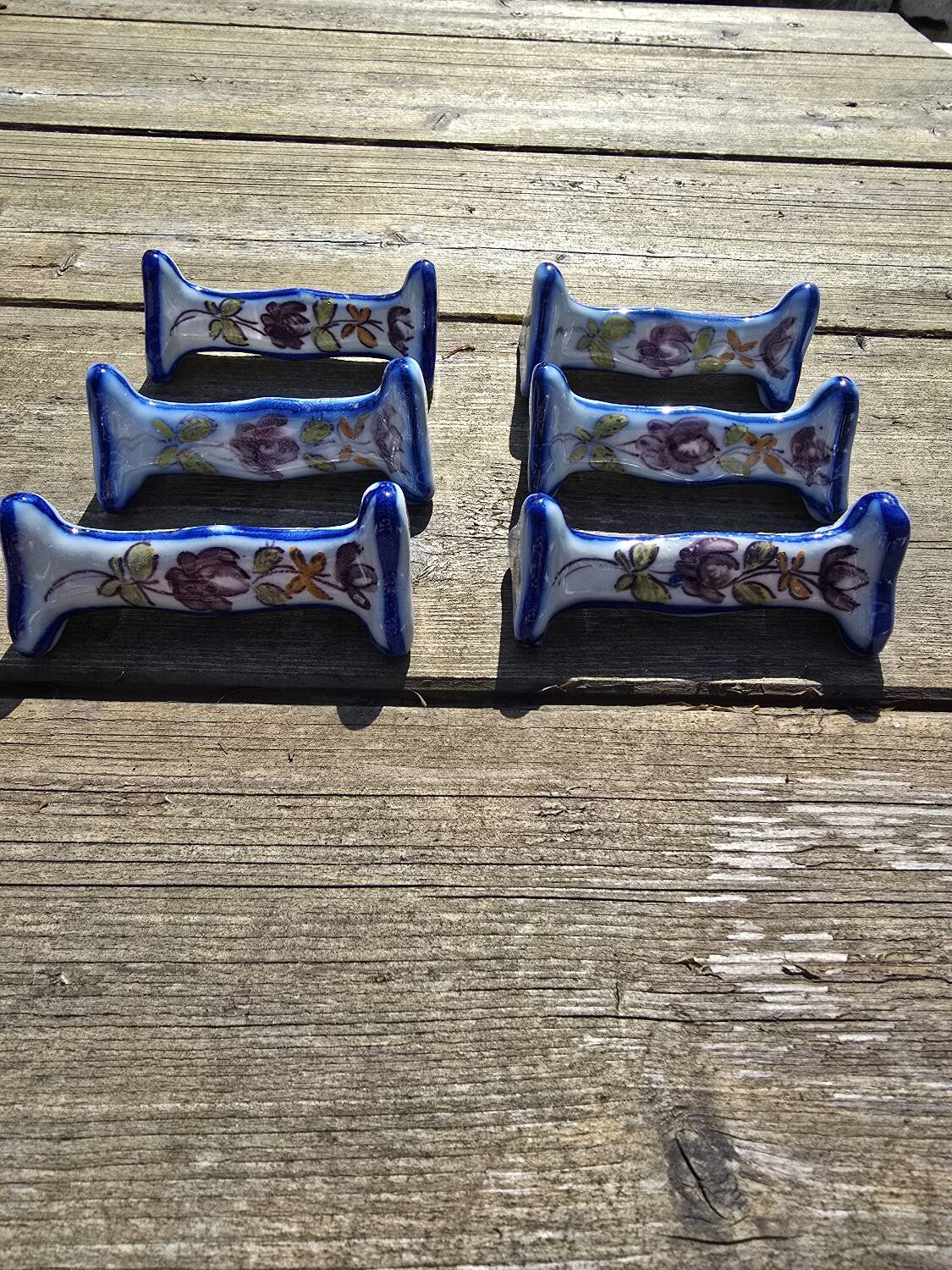 Robert Blin ceramic knife rest from Malicorne