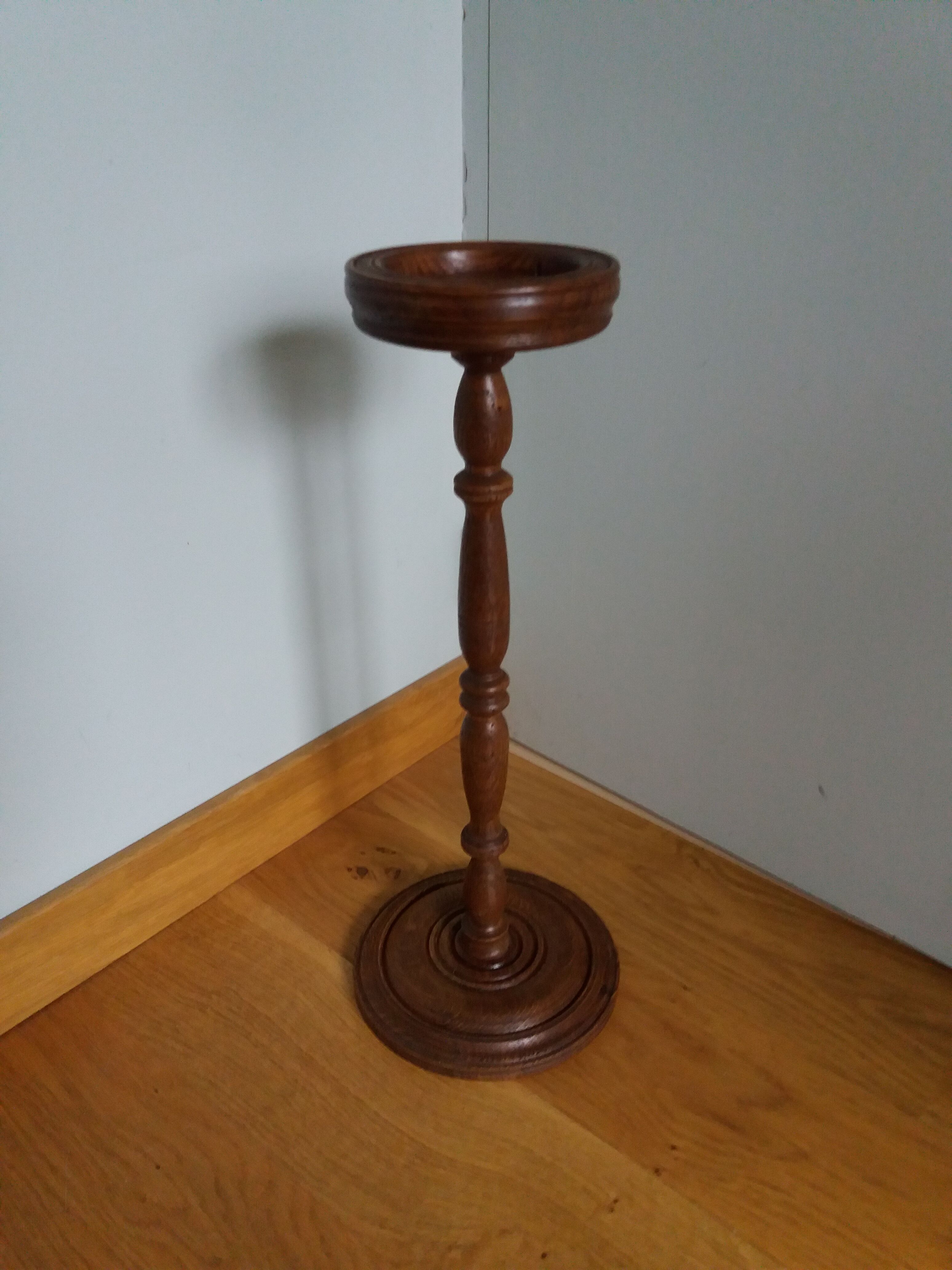 Turned wooden ashtray holder