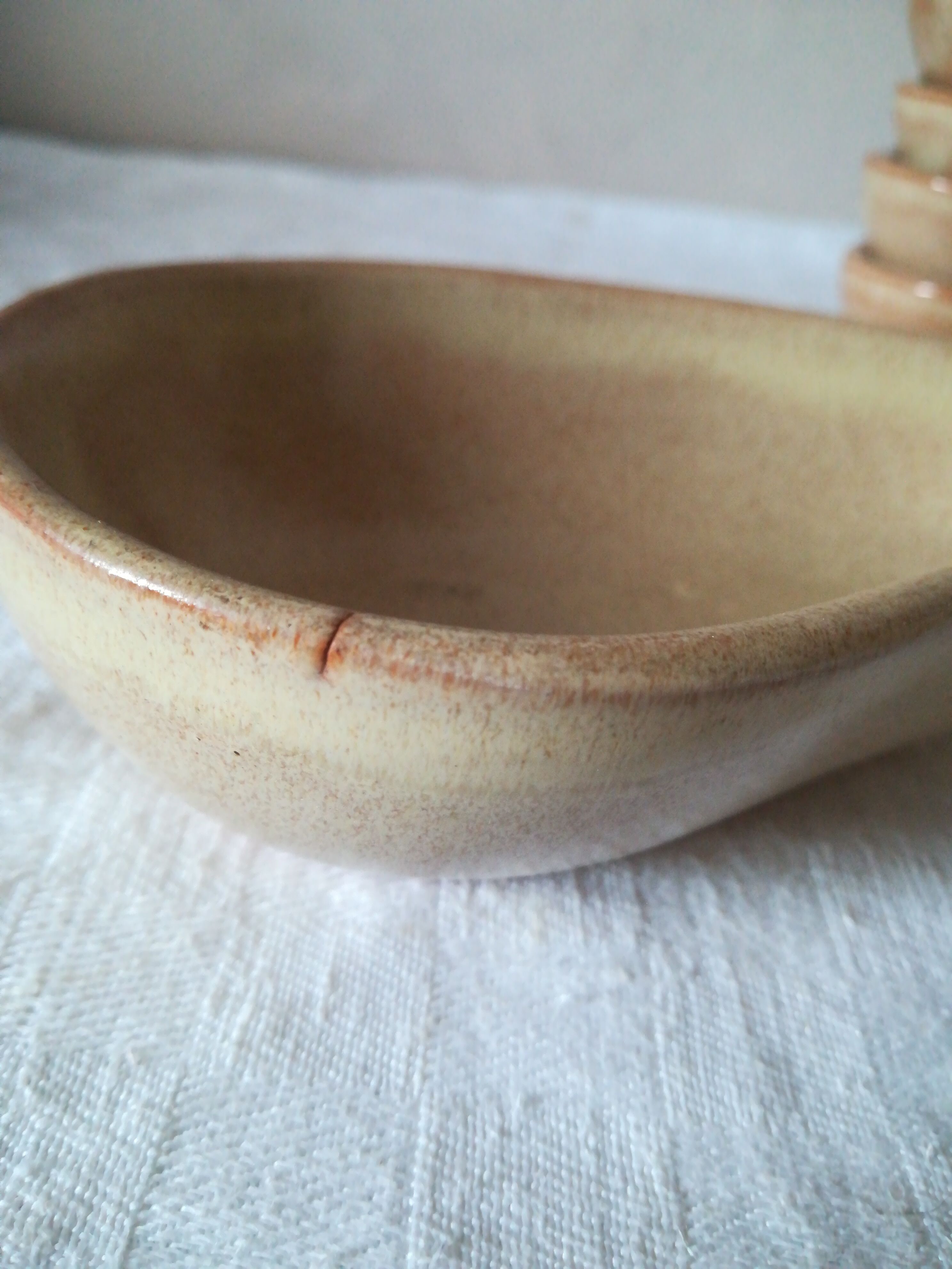 Service's lawyer or aperitif in sandstone