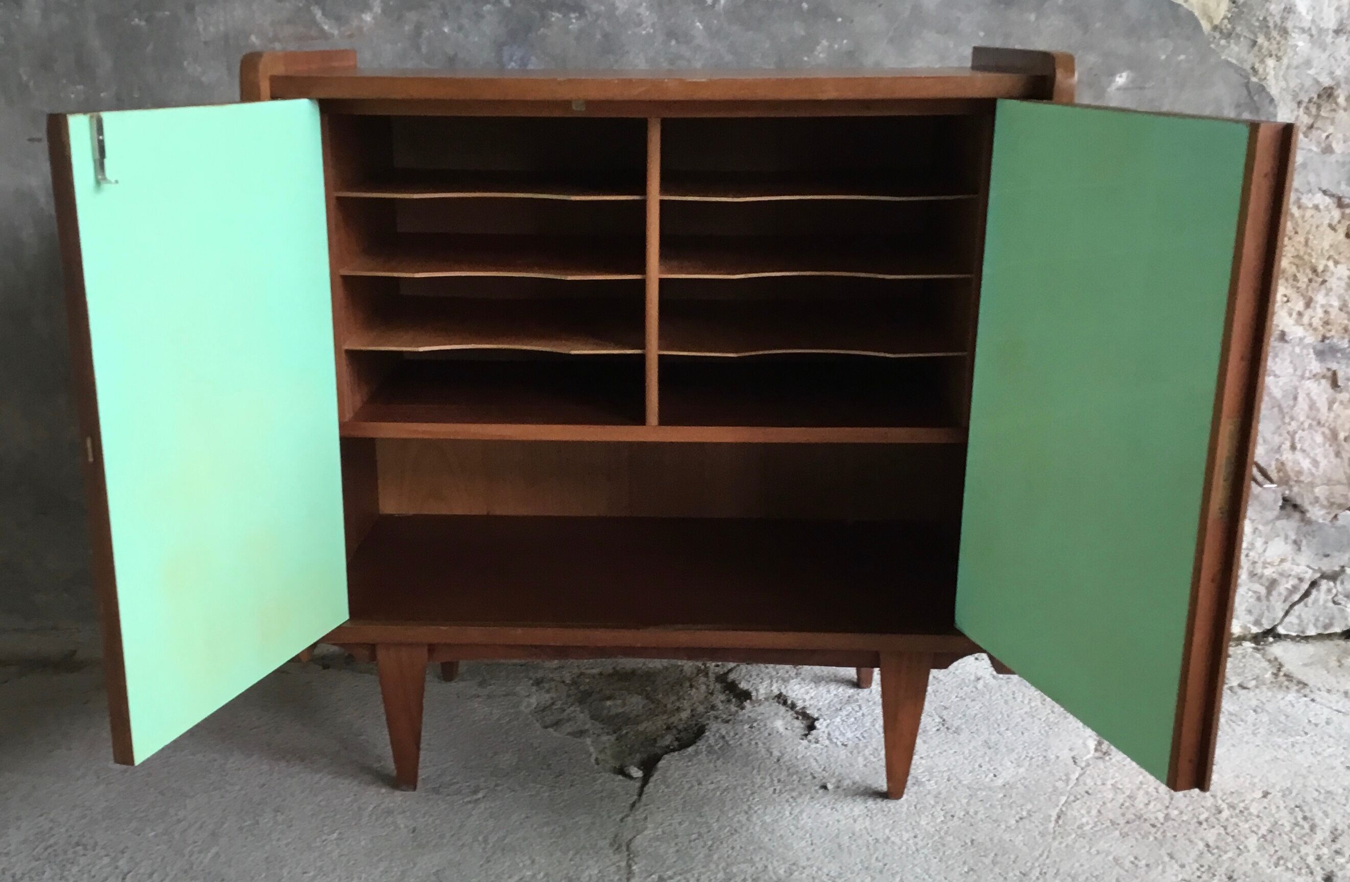 Meuble à vinyles ou range document