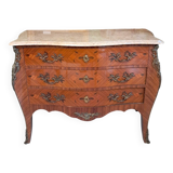 Commode galbée en bois précieux style Louis XV