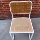 Chaise design Cesca modèle b32 en blanc