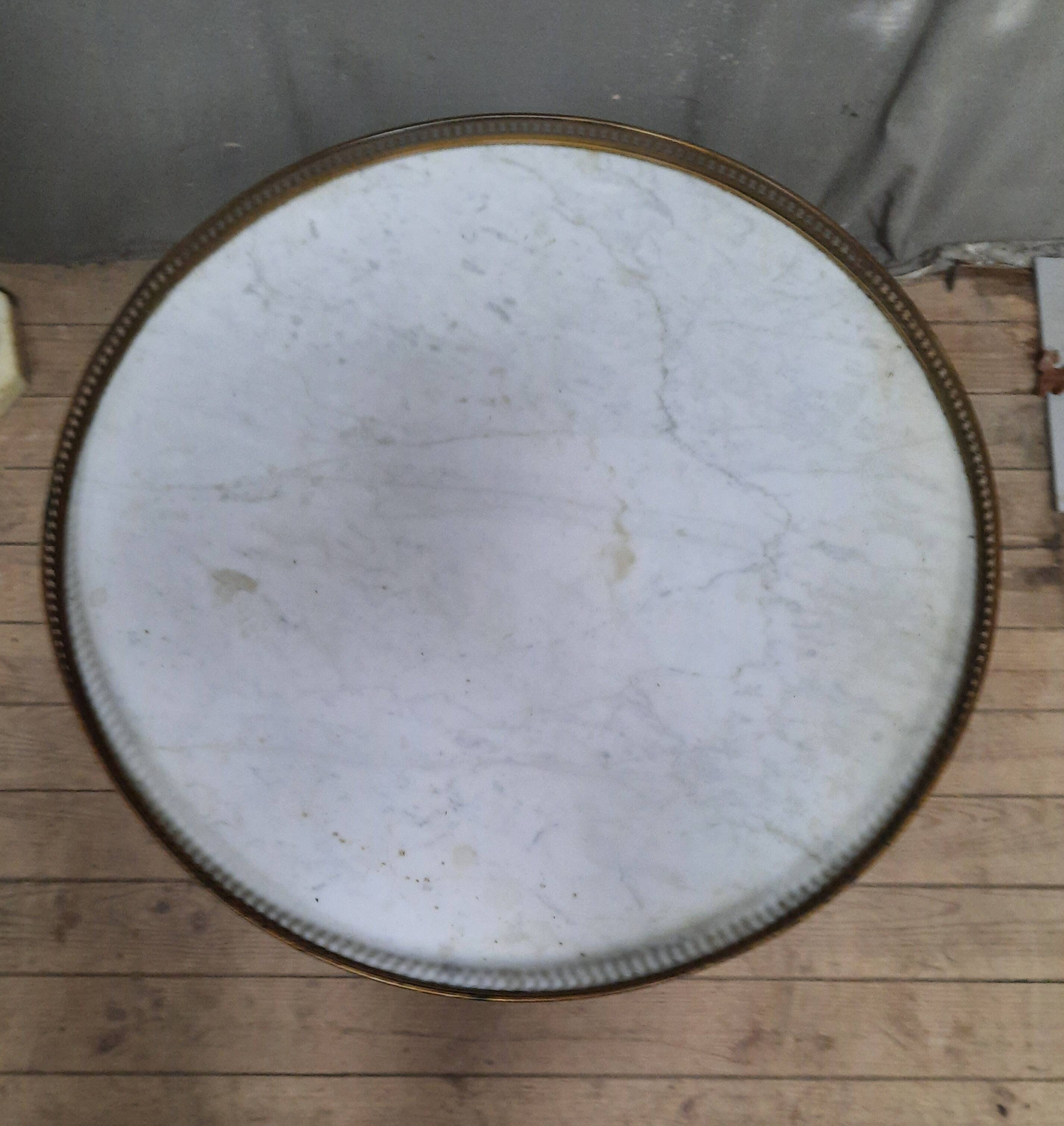 Louis XVI style living room pedestal table