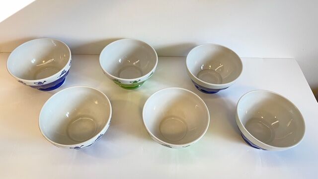 Set of 6 vintage Saturnia Italian porcelain bowls