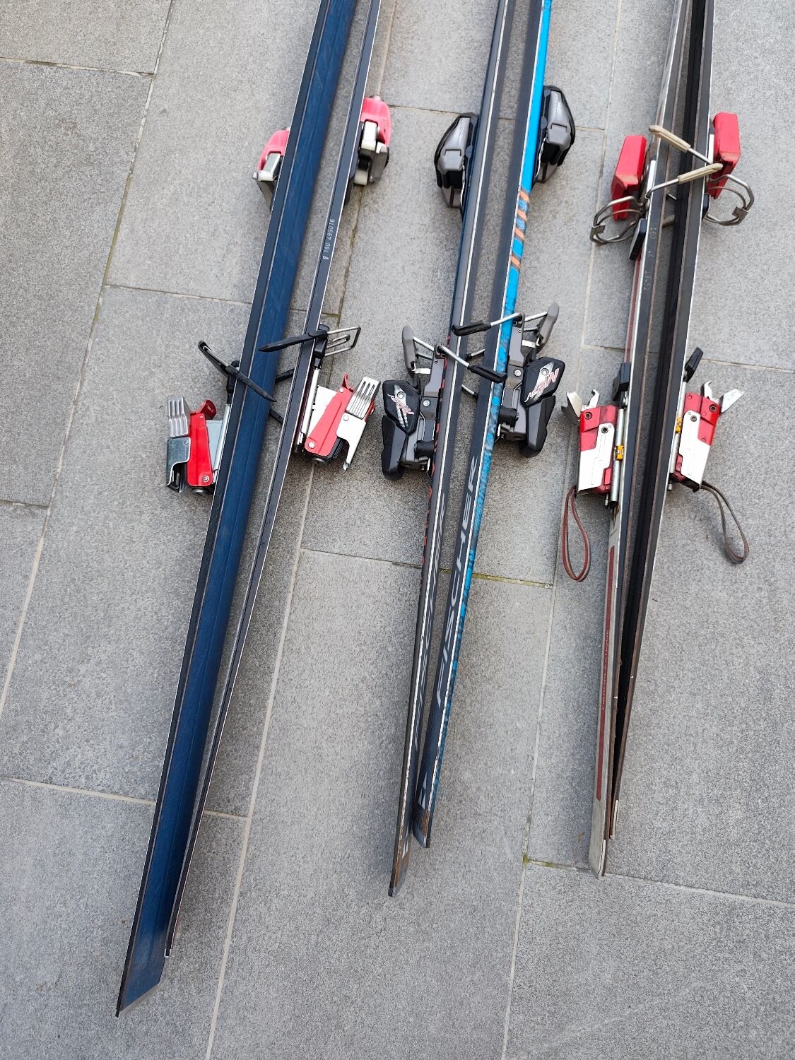 3 pairs of vintage skis: Rossignol Strato, ST 650 & Fischer.