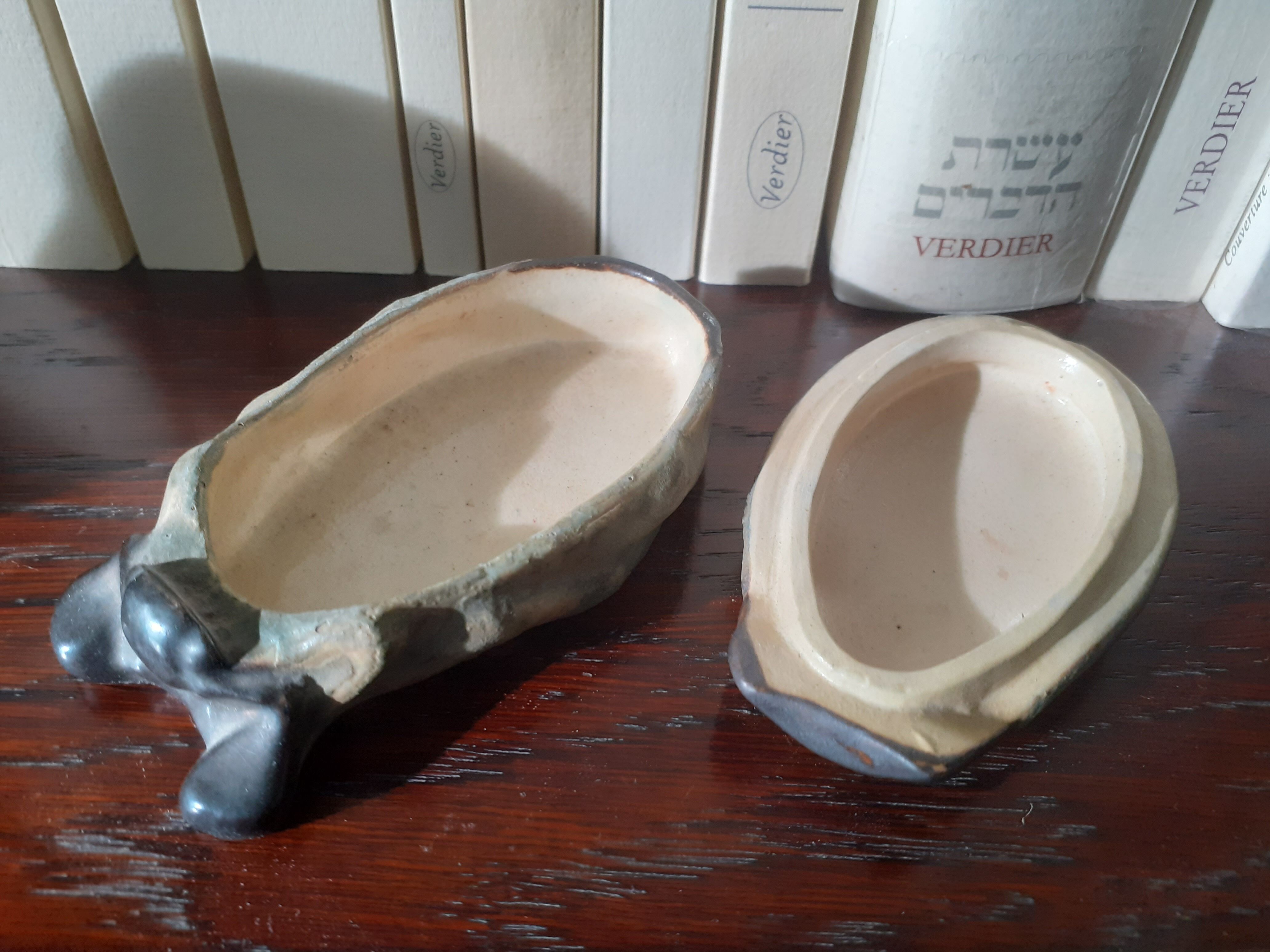 Pierrefonds sandstone beetle box