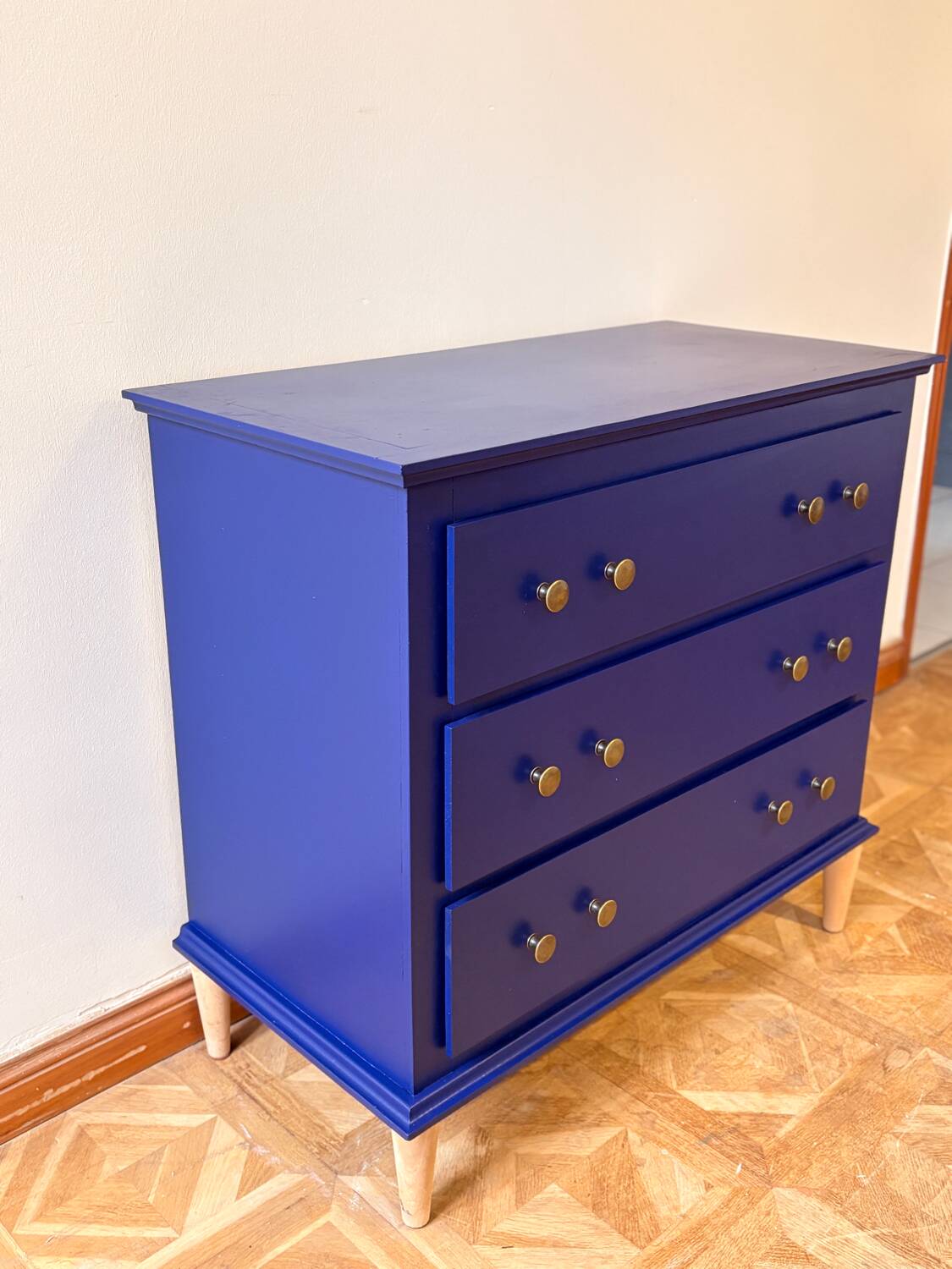 Night blue chest of drawers