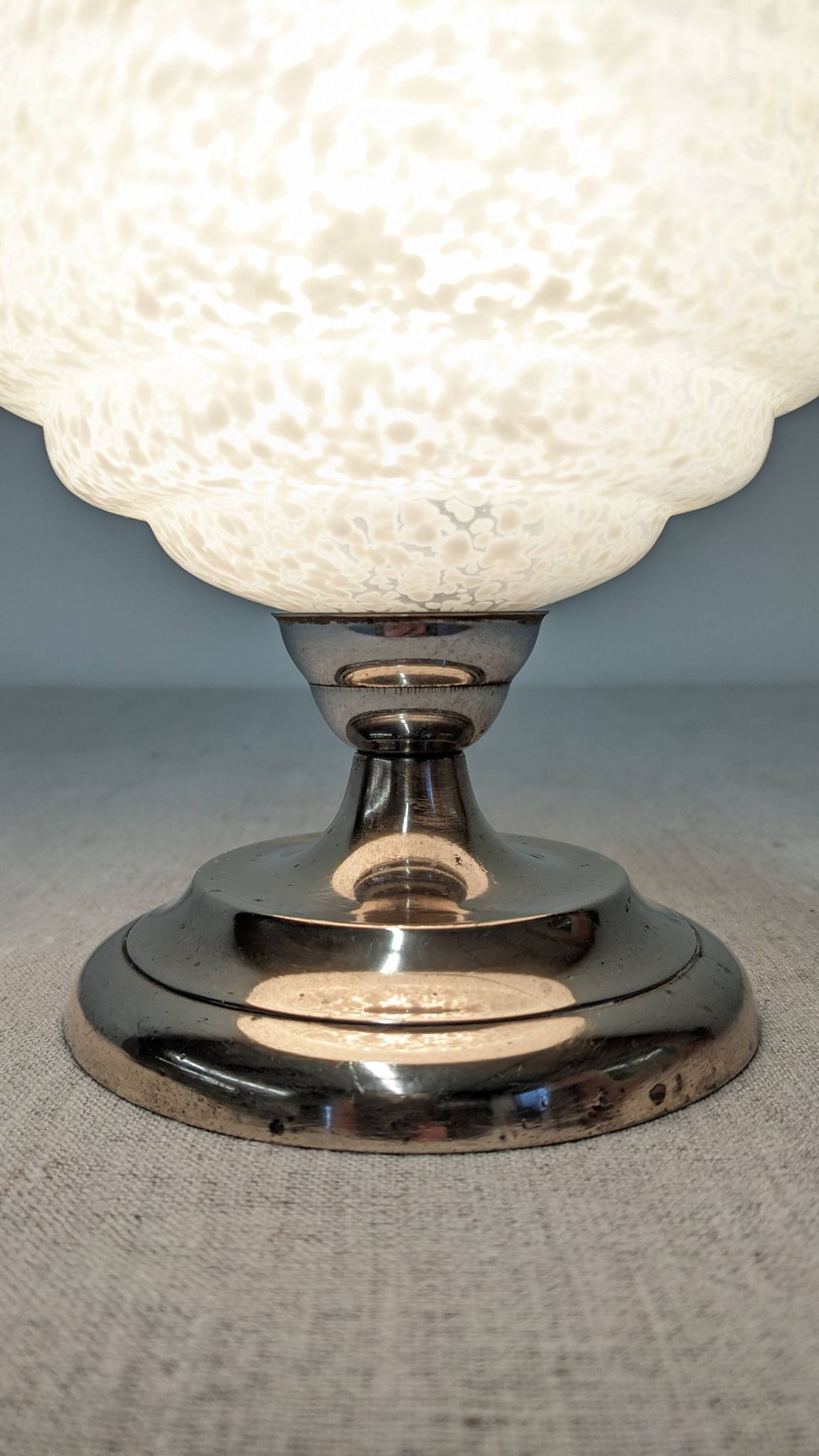 Art Deco bedside or ambient lamp in glass from Clichy, France, circa 1920.