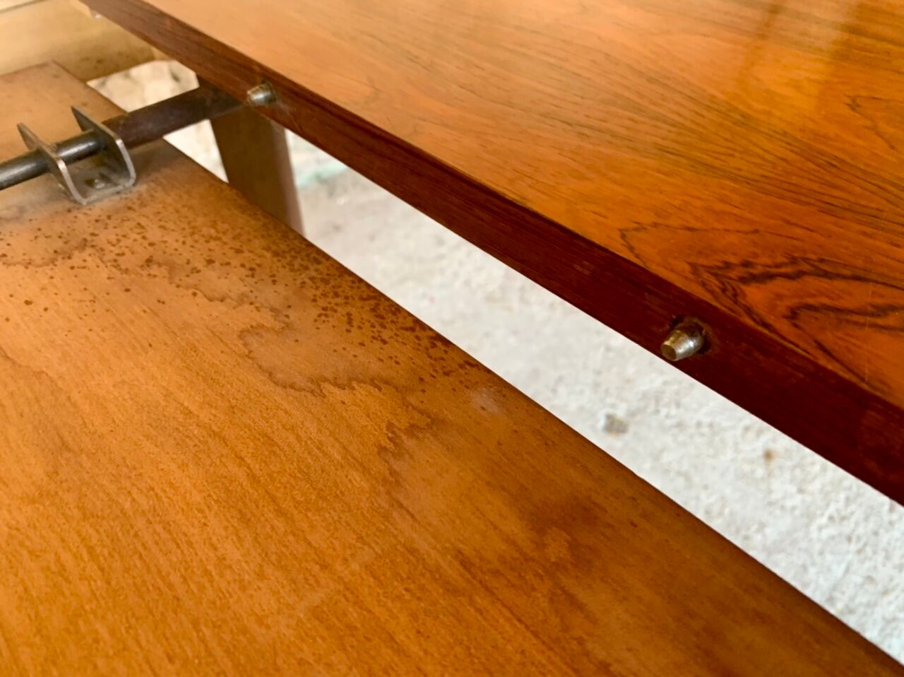Extendable dining table with butterfly extensions in rosewood circa 60's