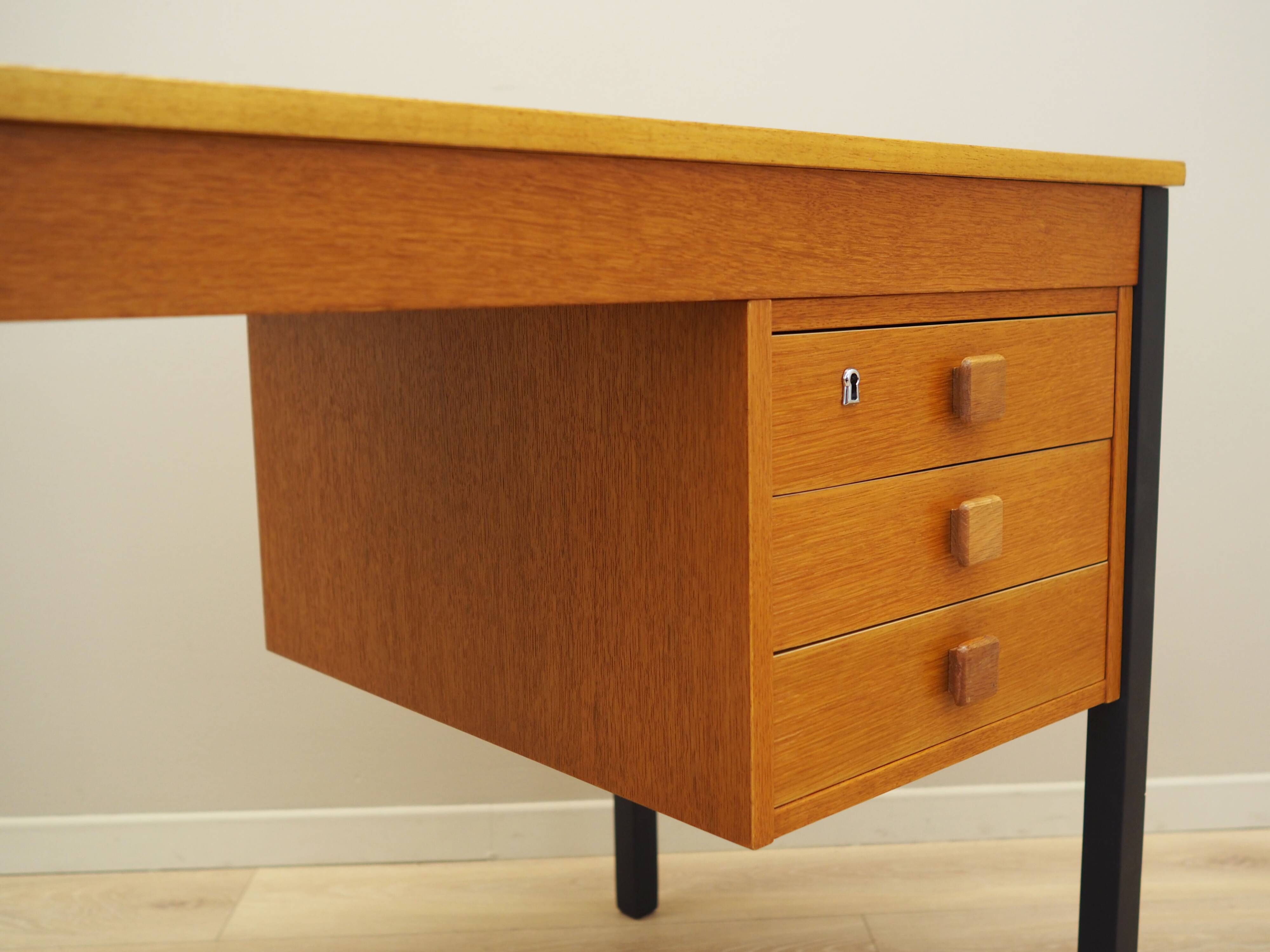Ash desk, Danish design, 1970s, manufacturer: Domino Møbler