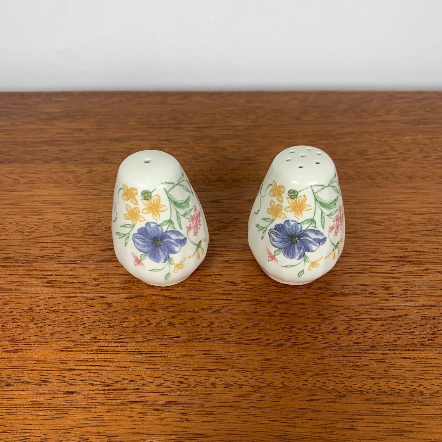 Salt & Pepper Duo, Crown Clarence, England, 1980