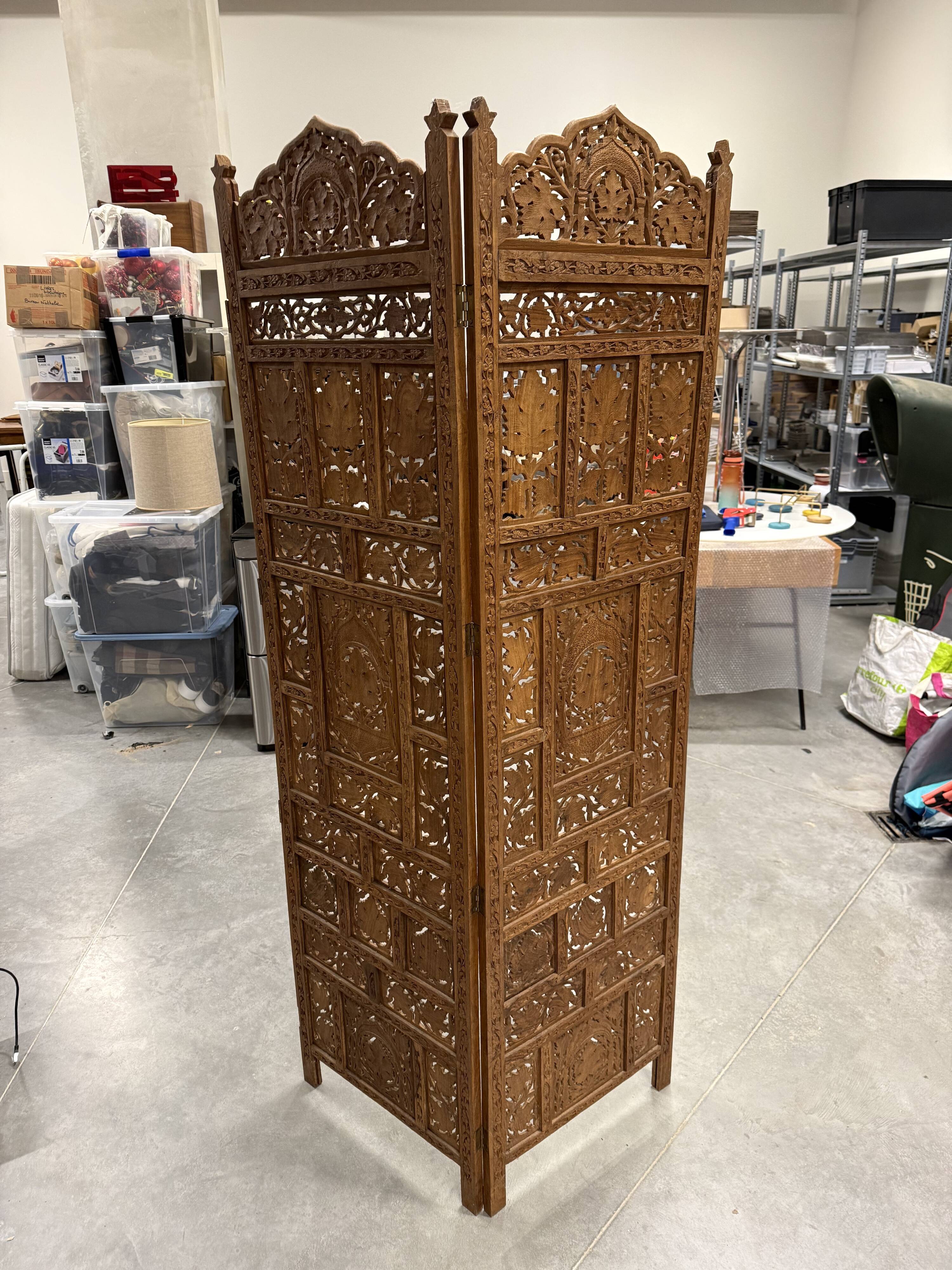 Set of 2 Indian screens