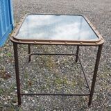 Table avec ancien hublot de bateau en  laiton avec piètement en fer / 100 x 85 x 76 cm