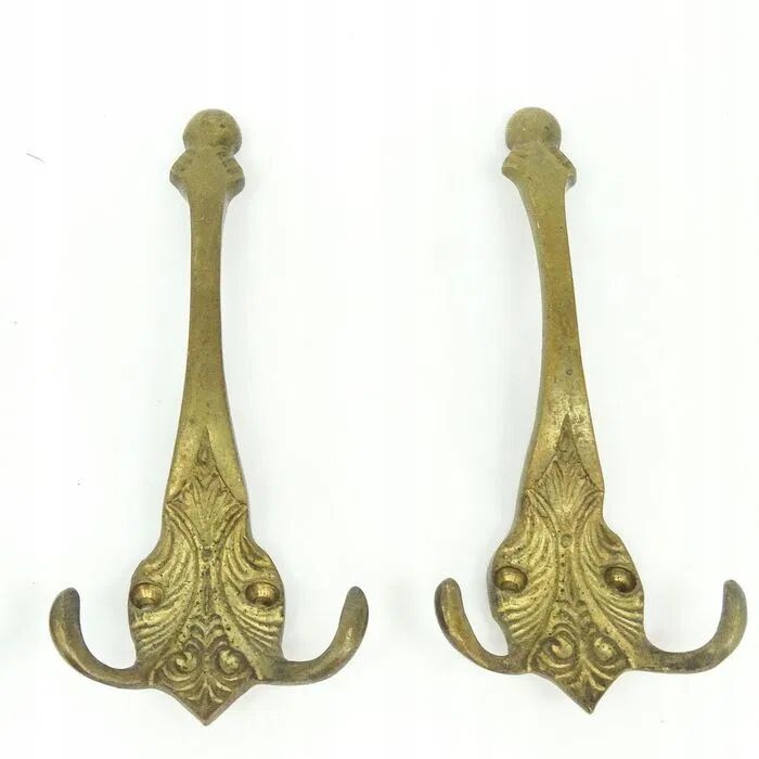 EW9 Set of Four Hangers in Eclectic Style