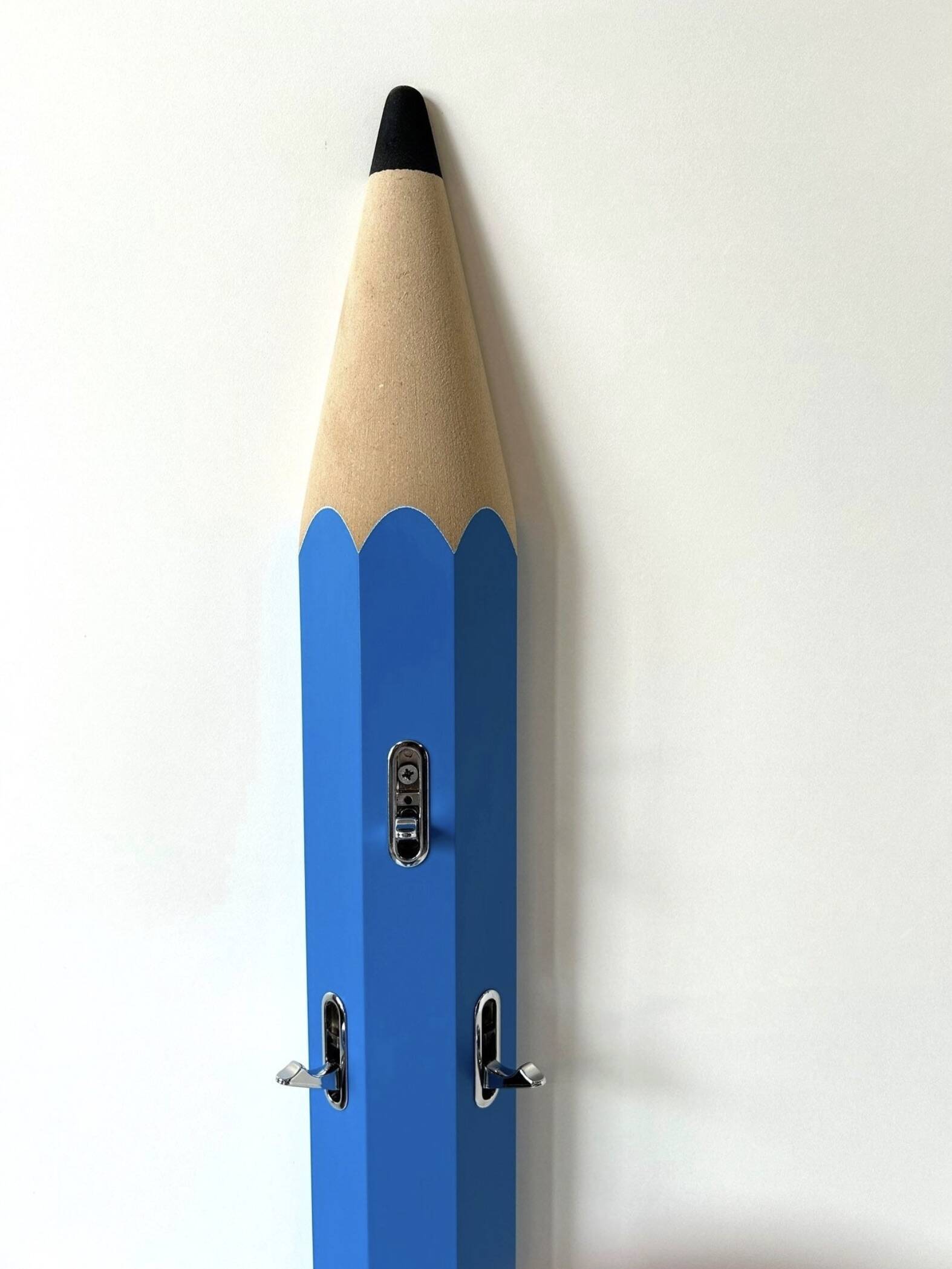 Pencil coat rack