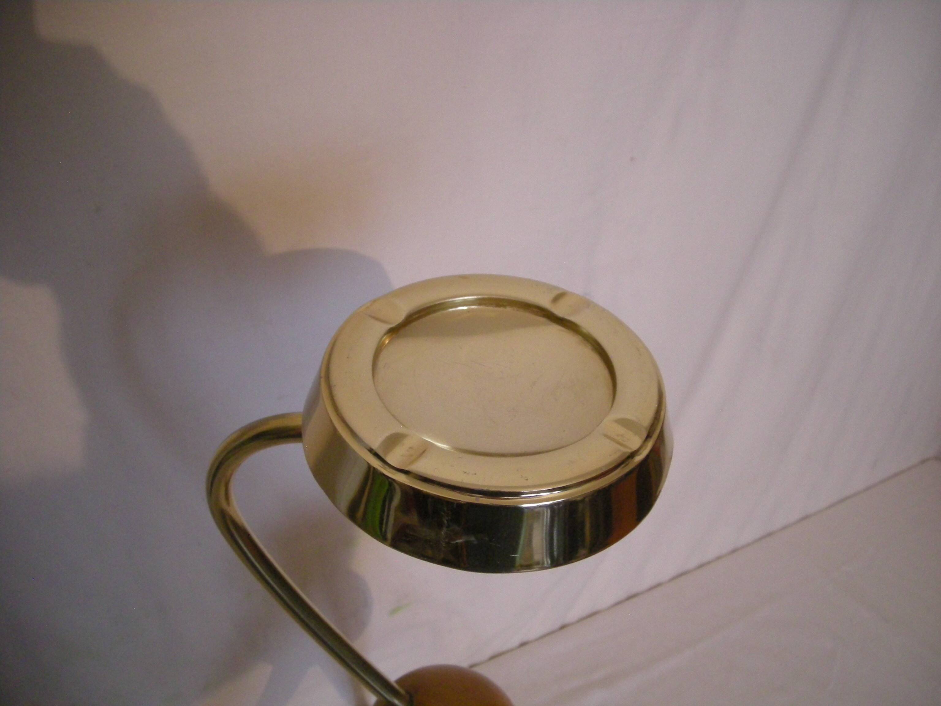 Cendrier sur pied  tripode de style italien des années 50