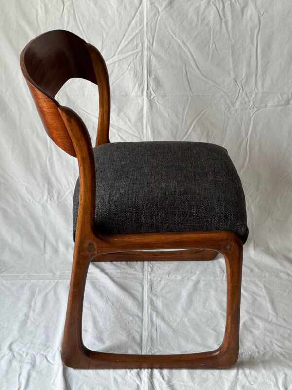 Fateuil et chaise traîneau par Baumann