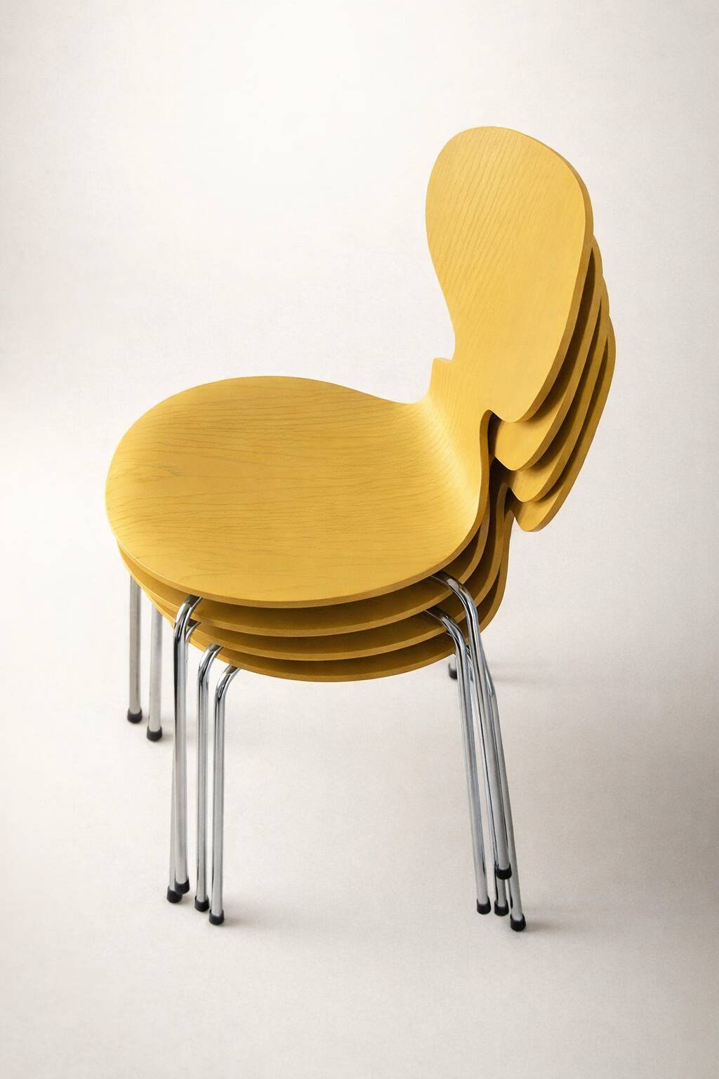 4 Arne Jacobsen ANT 3101 chairs, Fritz Hansen edition 1986