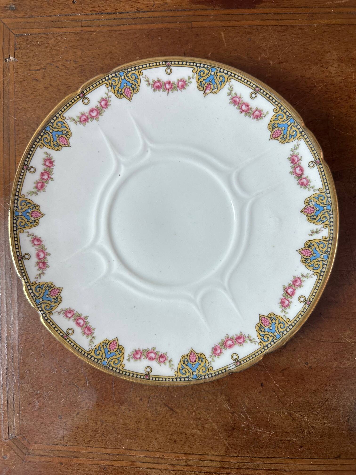 Pair of porcelain luncheons