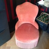 Pink velvet toad chair