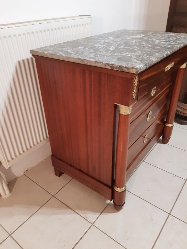 Small Empire dresser with columns detached in Mahogany late 19th century
