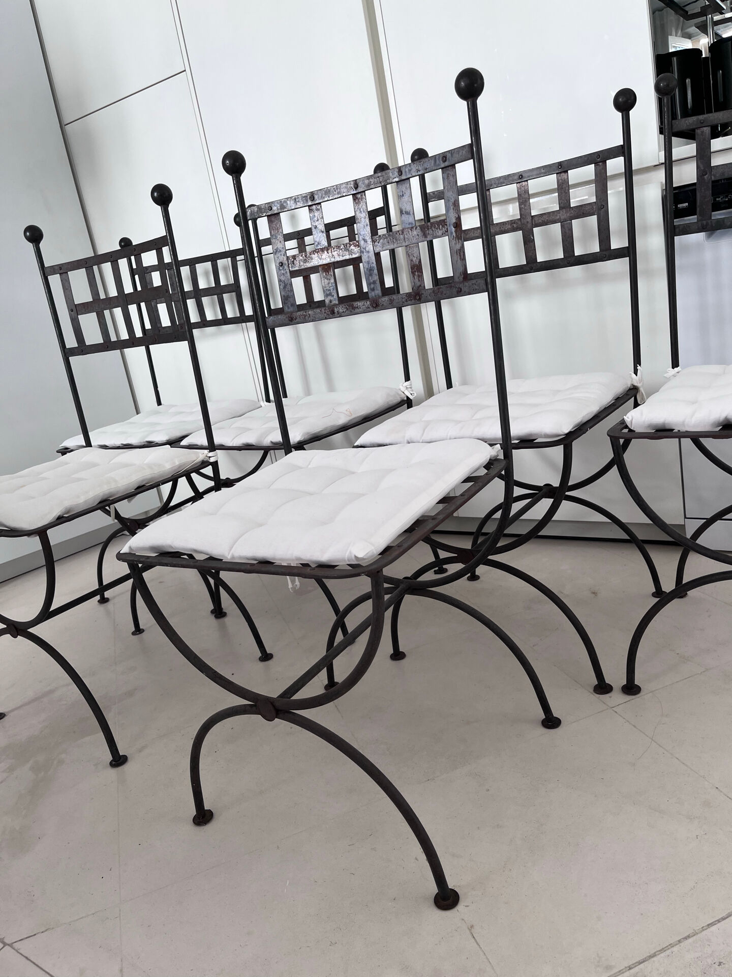 Set of 6 wrought iron chairs