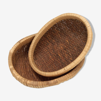 Duo of small pull-out baskets