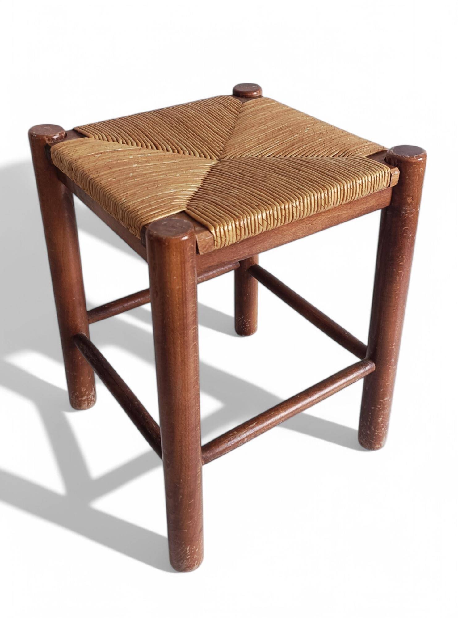 Tabouret Dordogne par Charlotte Perriand, paille tissée, France, années 1950.