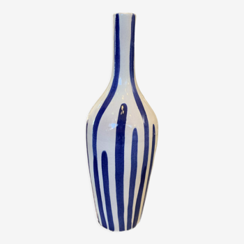 Vase céramique bouteille rayures bleues blanches