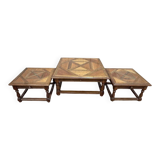 Table basse et bouts de canapés de style Louis XIII en parquet