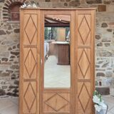 Armoire vintage
