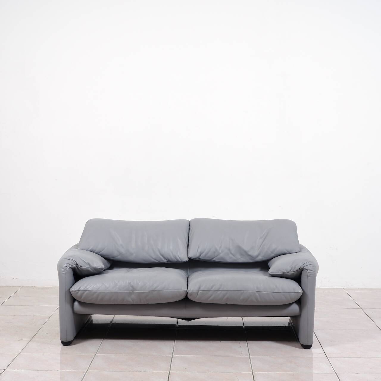 Ensemble de sièges en cuir « Maralunga » de Vico Magistretti pour Cassina