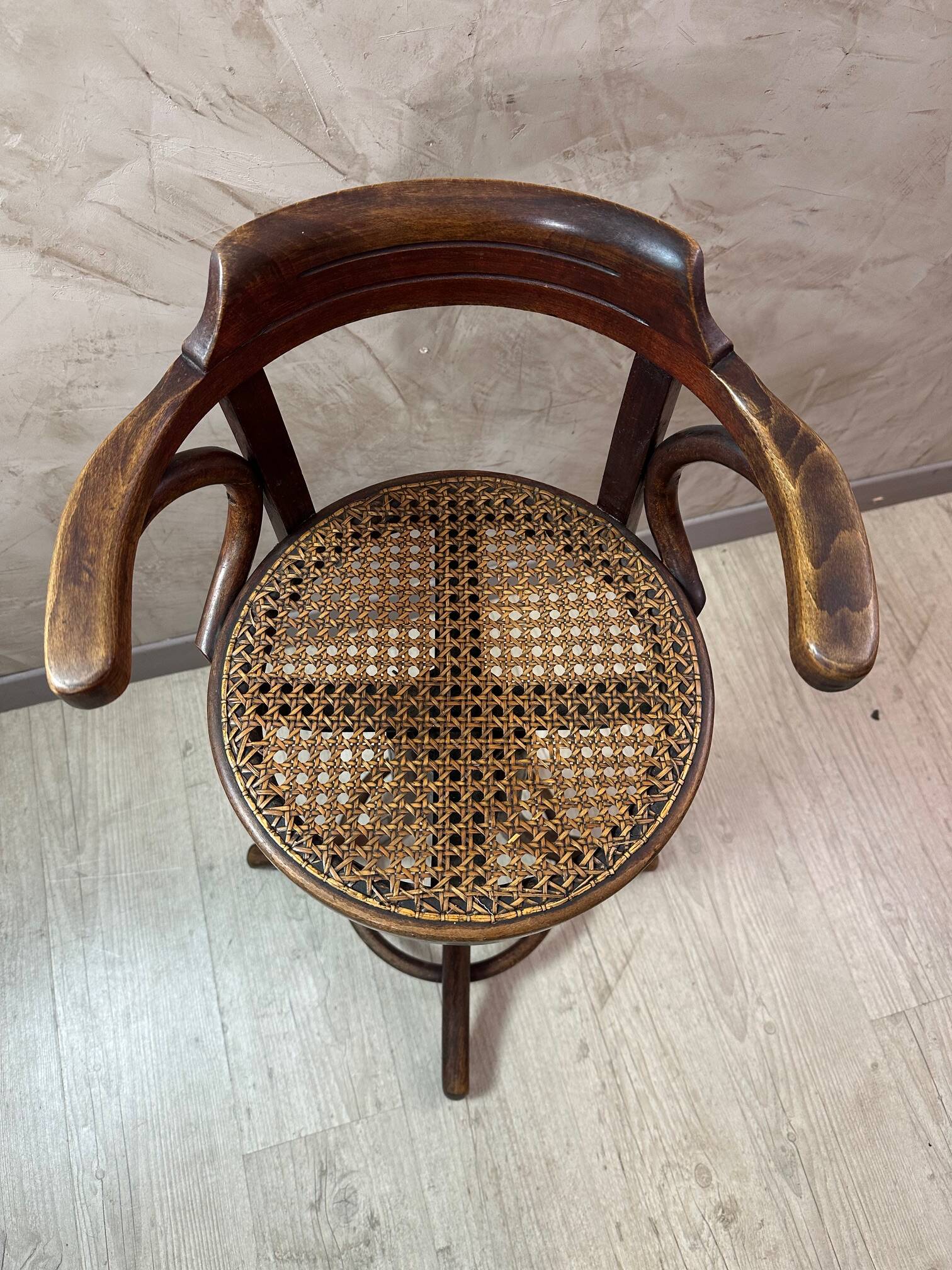 Tabouret de coiffeur pour enfant
