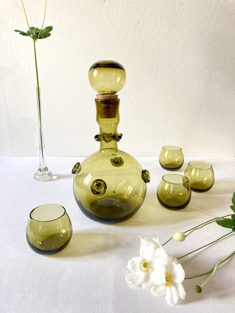 Blown glass liqueur carafe and its 4 small glasses