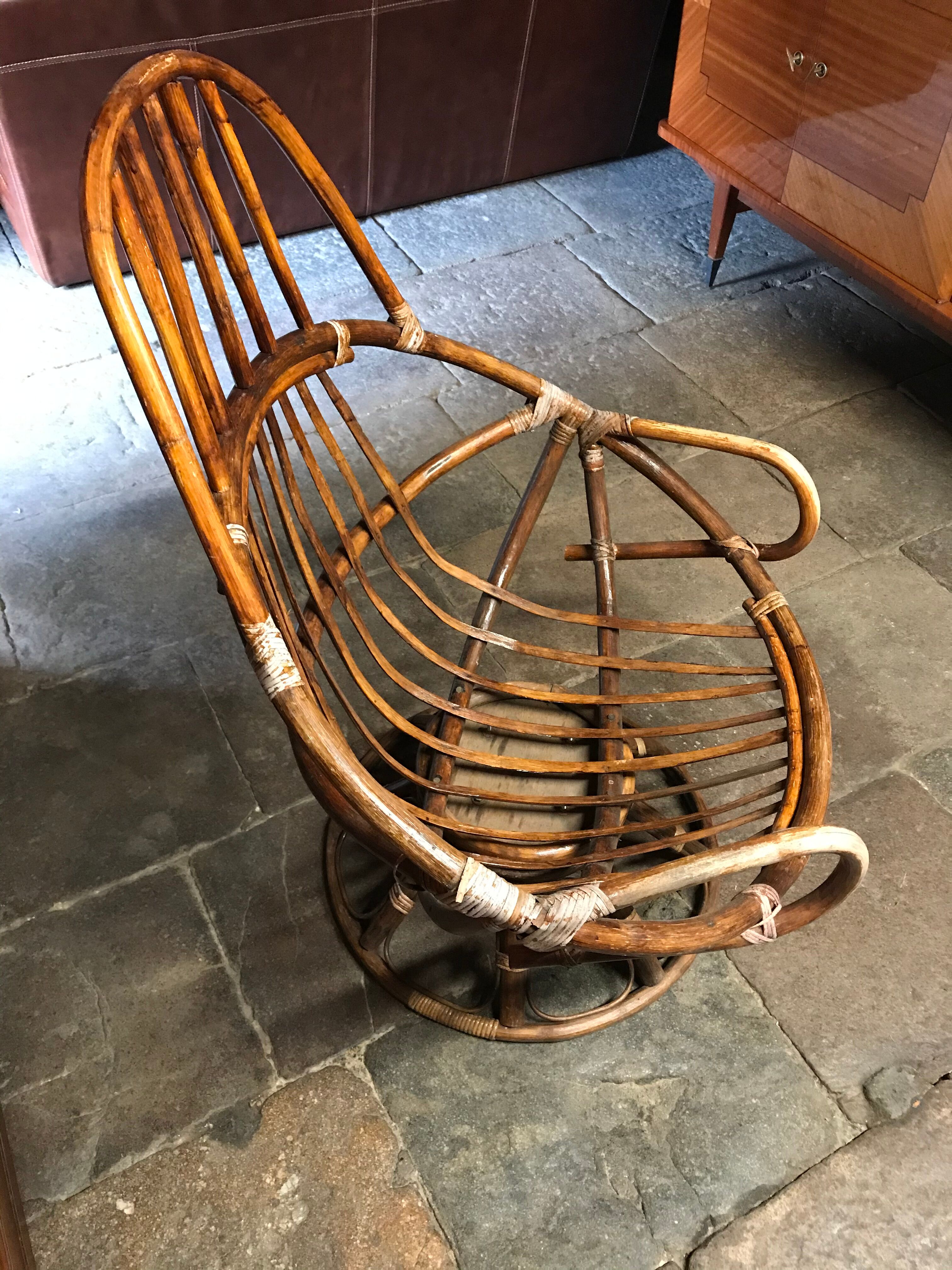 Swivel rattan armchair