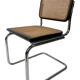 Chaise en chrome et noir