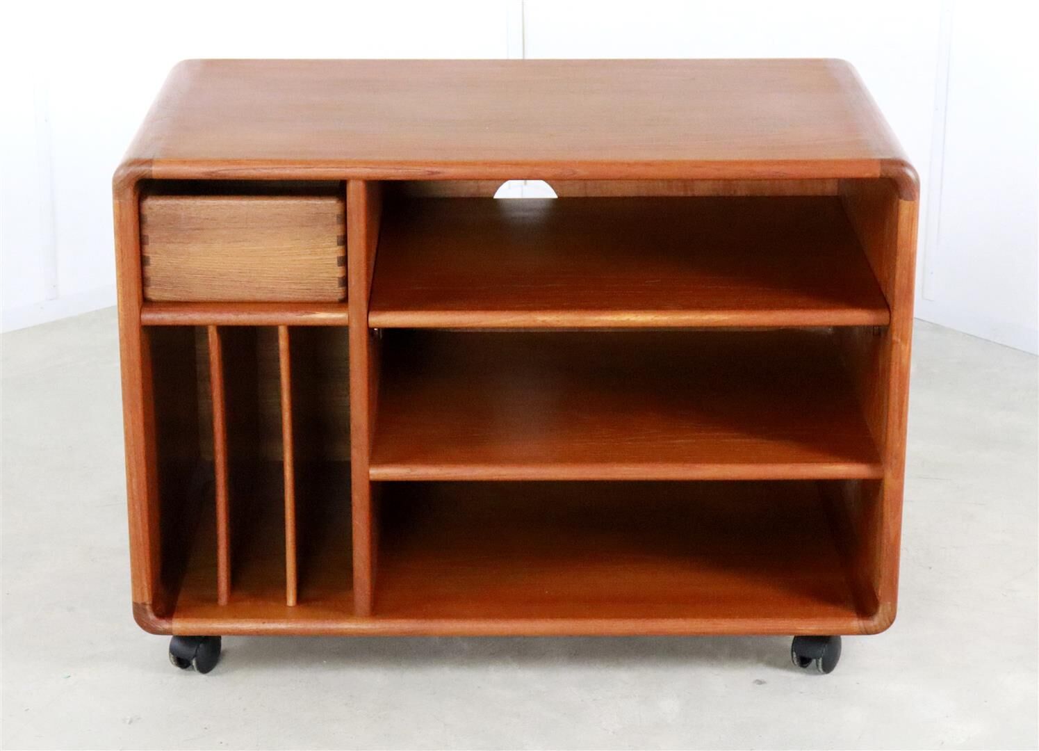 Mobilier audio design danois 'Kragelund'