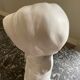 Buste de jeune fille en plâtre