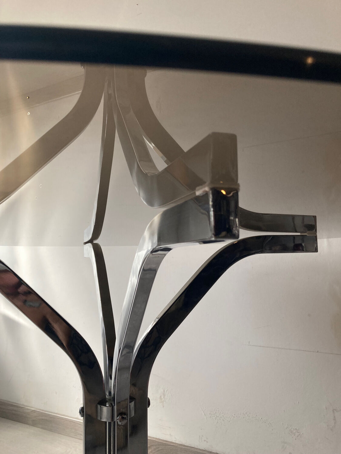 Round table smoked glass chrome legs 1970