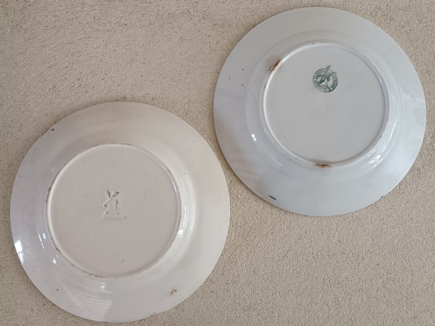 2 plates Saint Amand Orchies