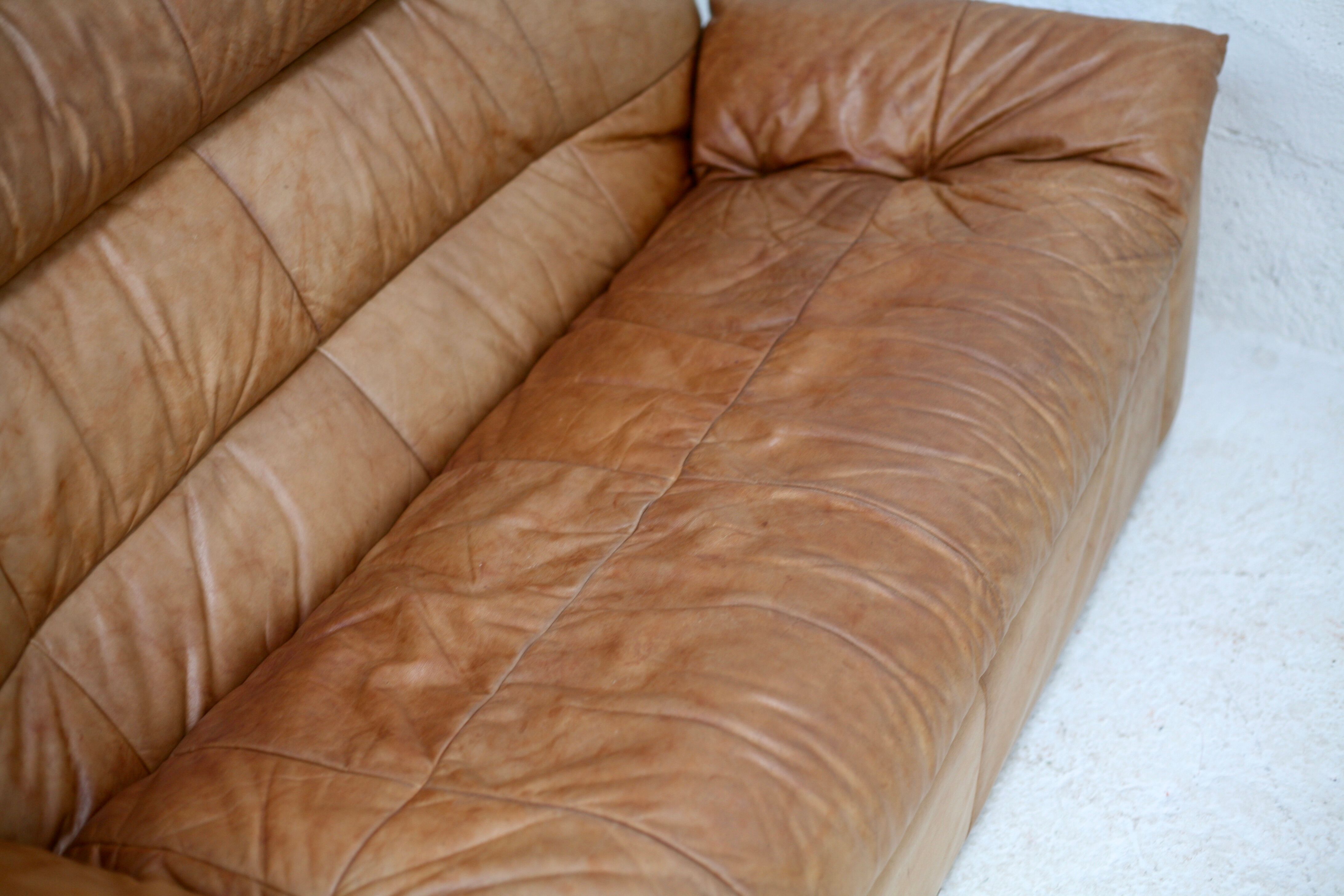 Sofa by Michel Ducaroy, leather, 1978. Model Dianthus. Edited by Ligne Roset.