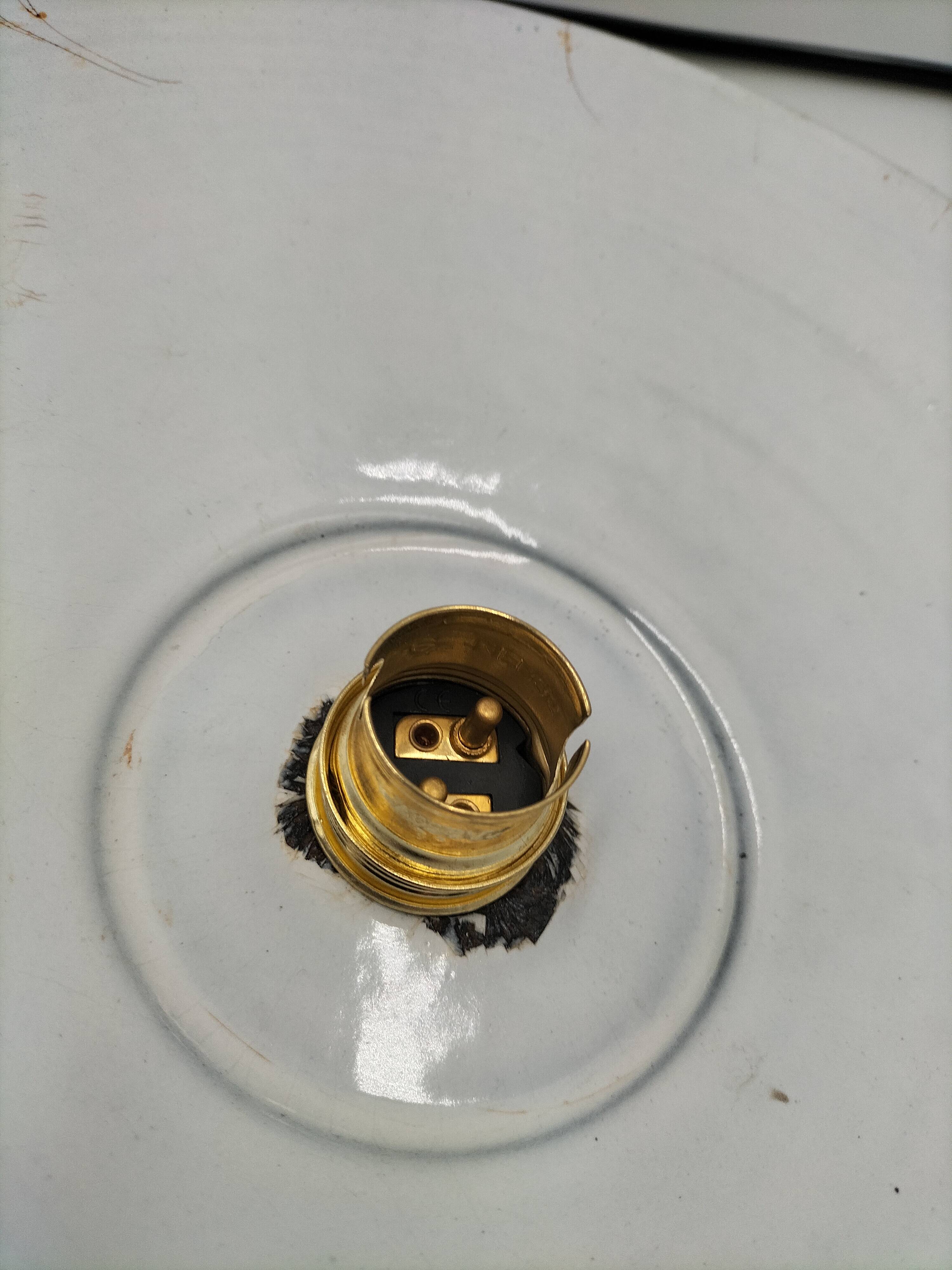 Enamelled sheet metal suspensions