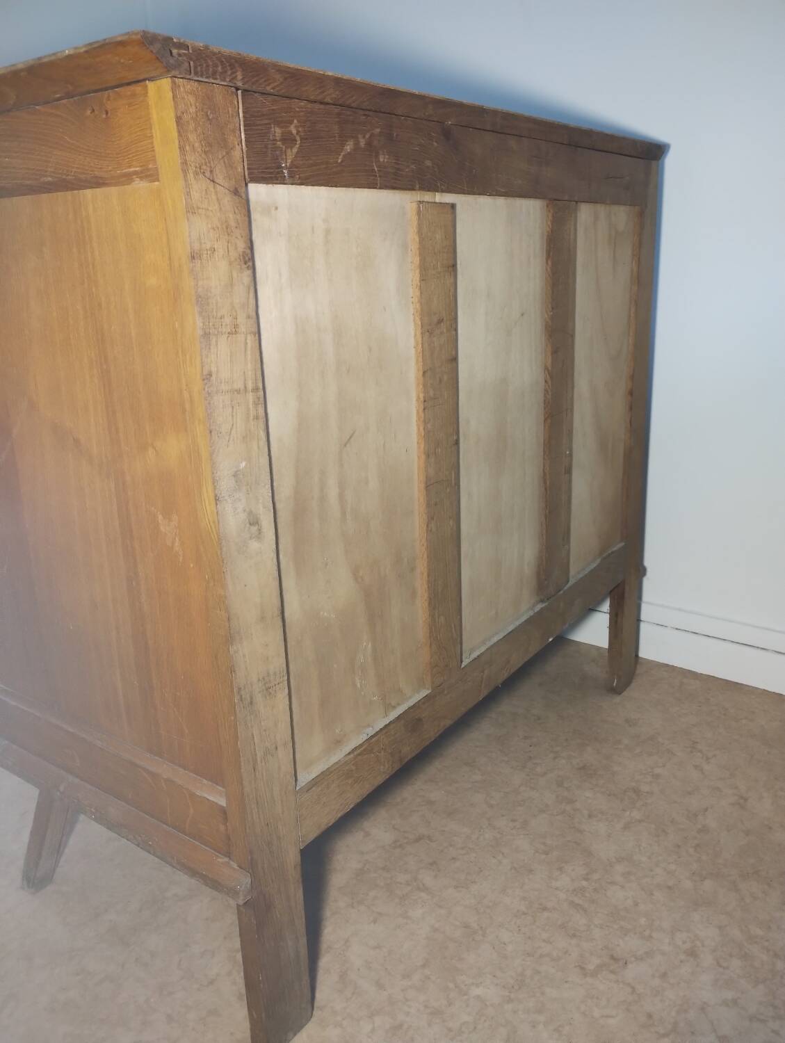 Vintage chest of drawers