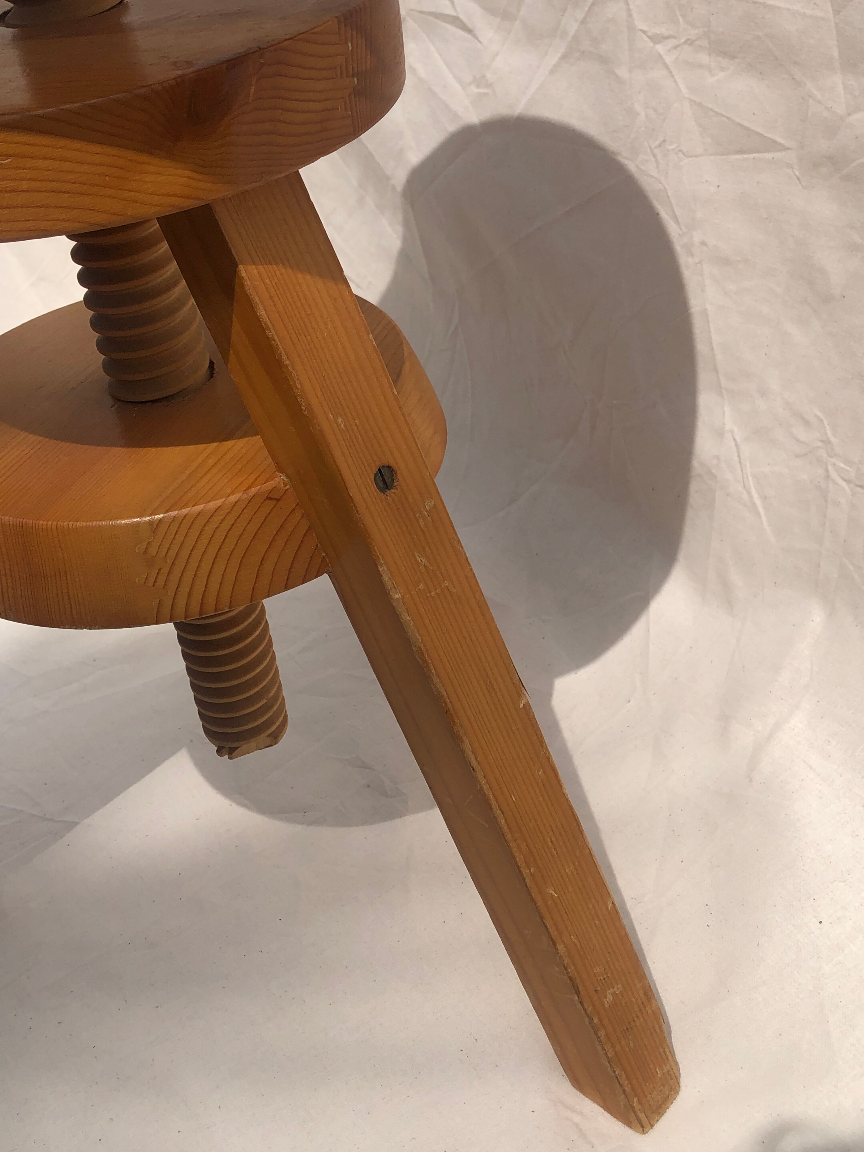 Tripod workshop stool with screws, 1970