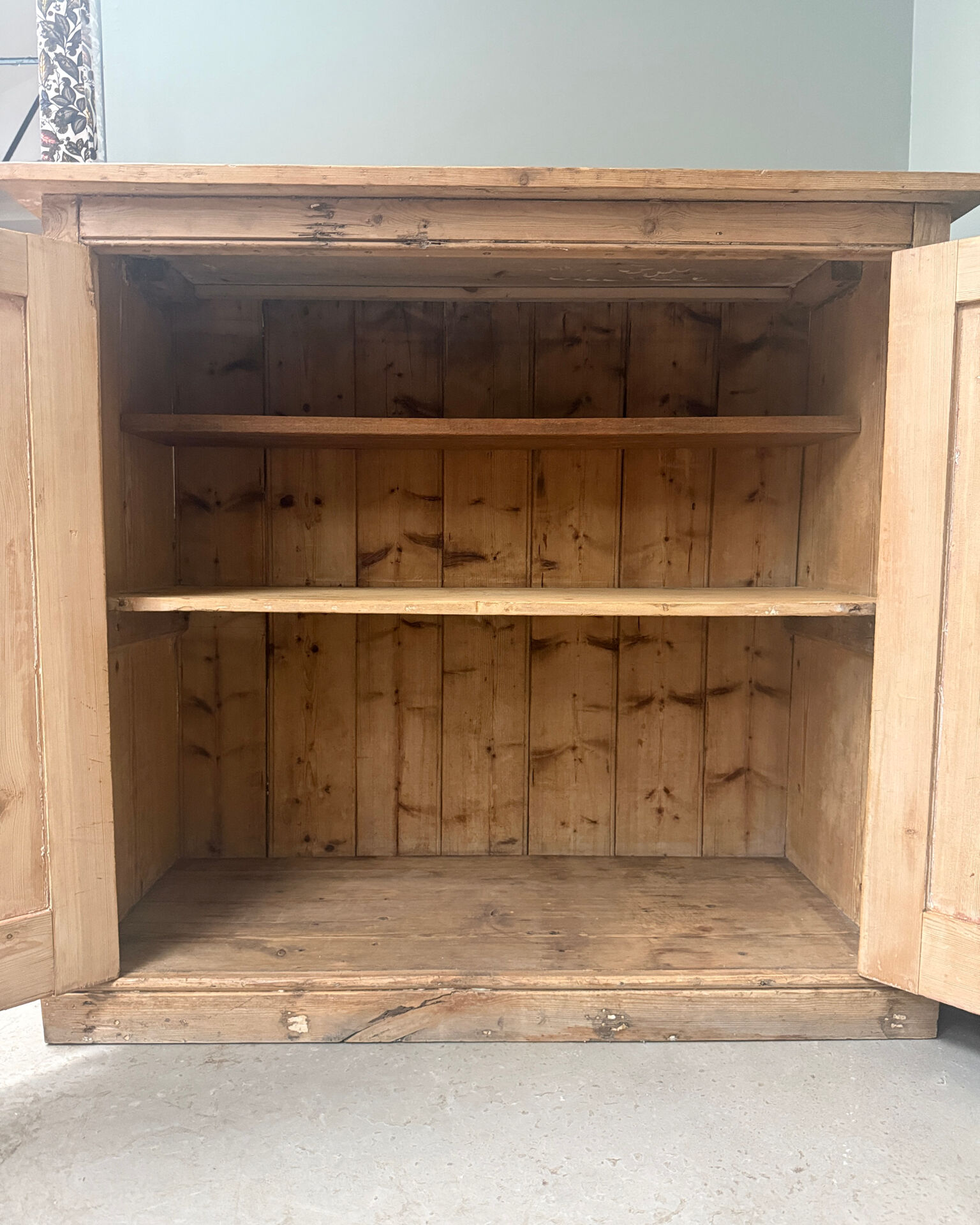 English pine buffet (renovated)