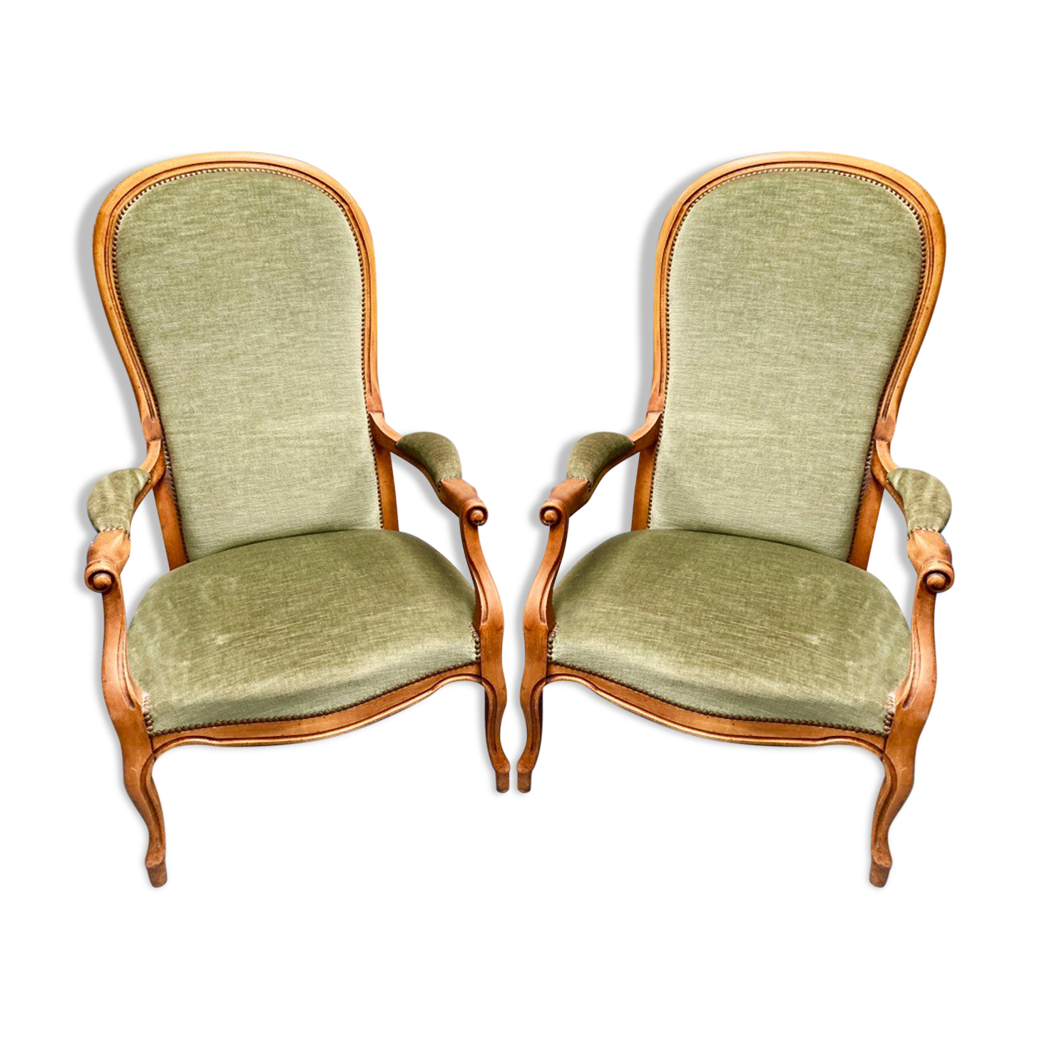 Voltaire armchairs in green velvet, the pair