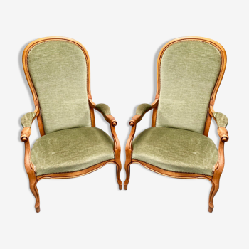 Voltaire armchairs in green velvet, the pair