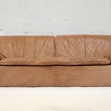 Cinna sofa. Circa 1970. Foam and "caramel" leather. 3 seats.