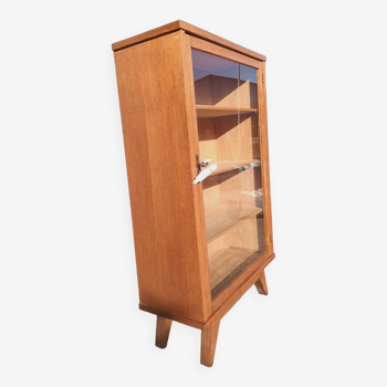 Armoire vitrée